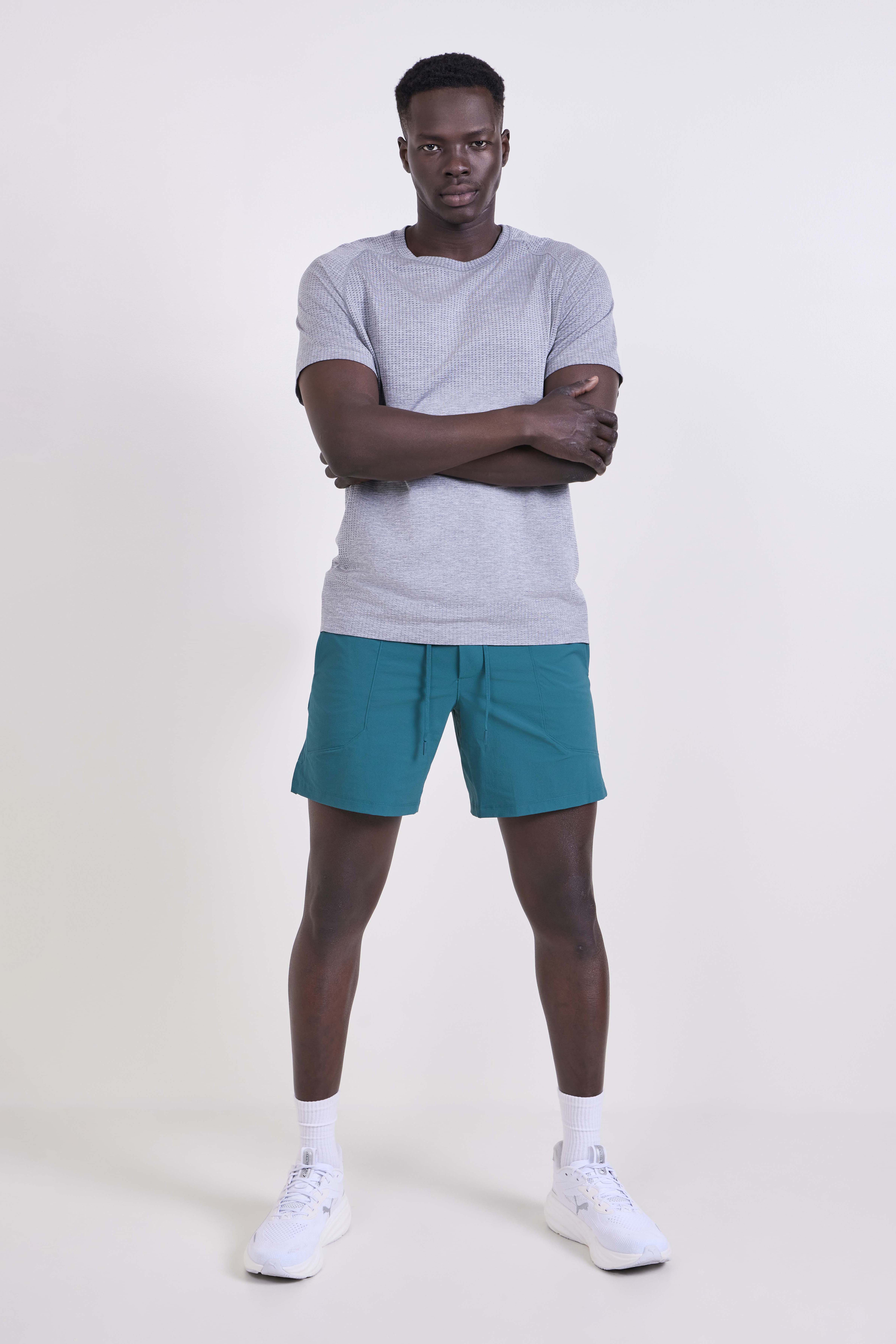 License To Train Short 7'' LL